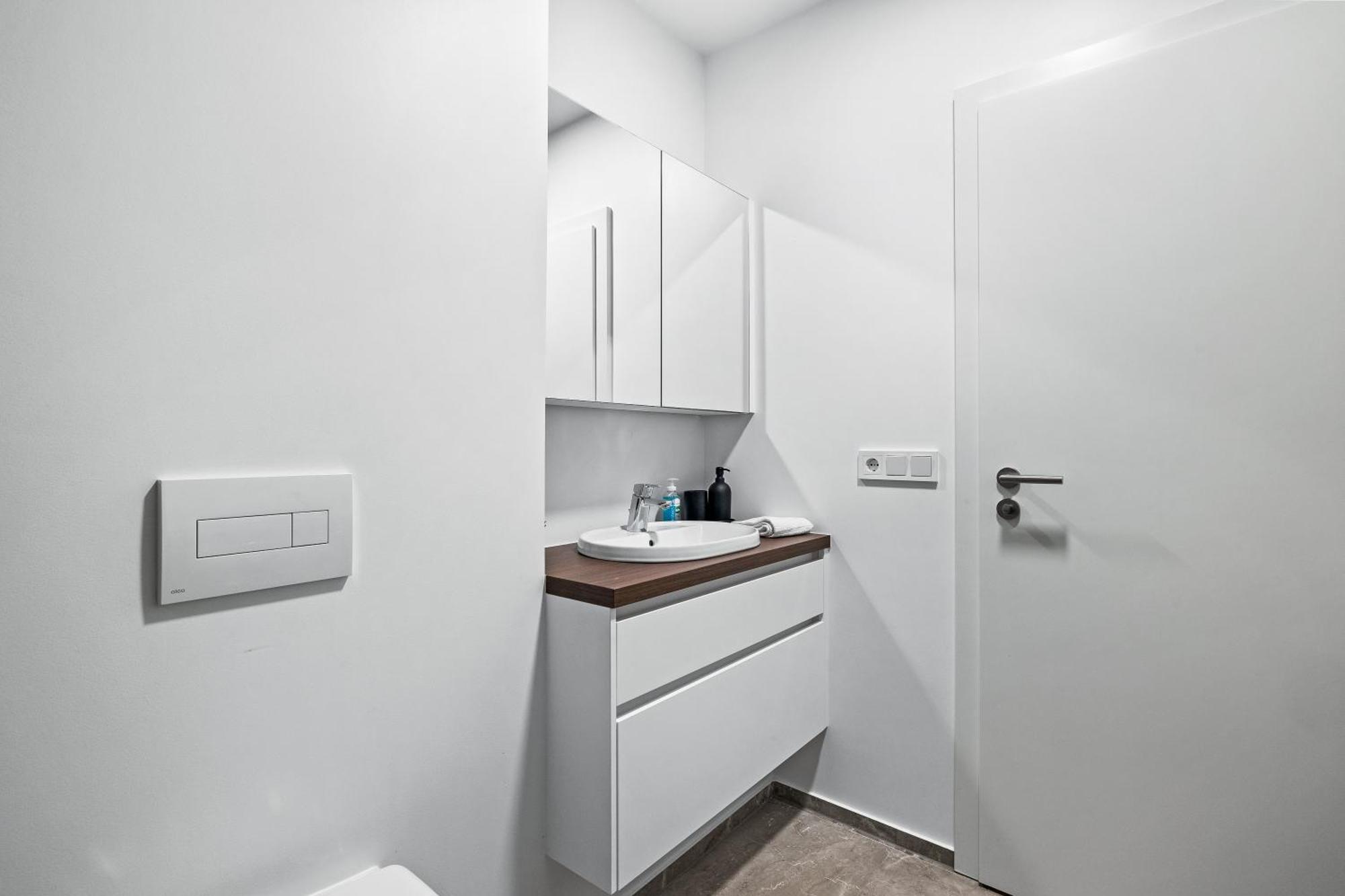 Unwind In Luxury Steps From Smaralind Mall Reykjavík Exterior foto