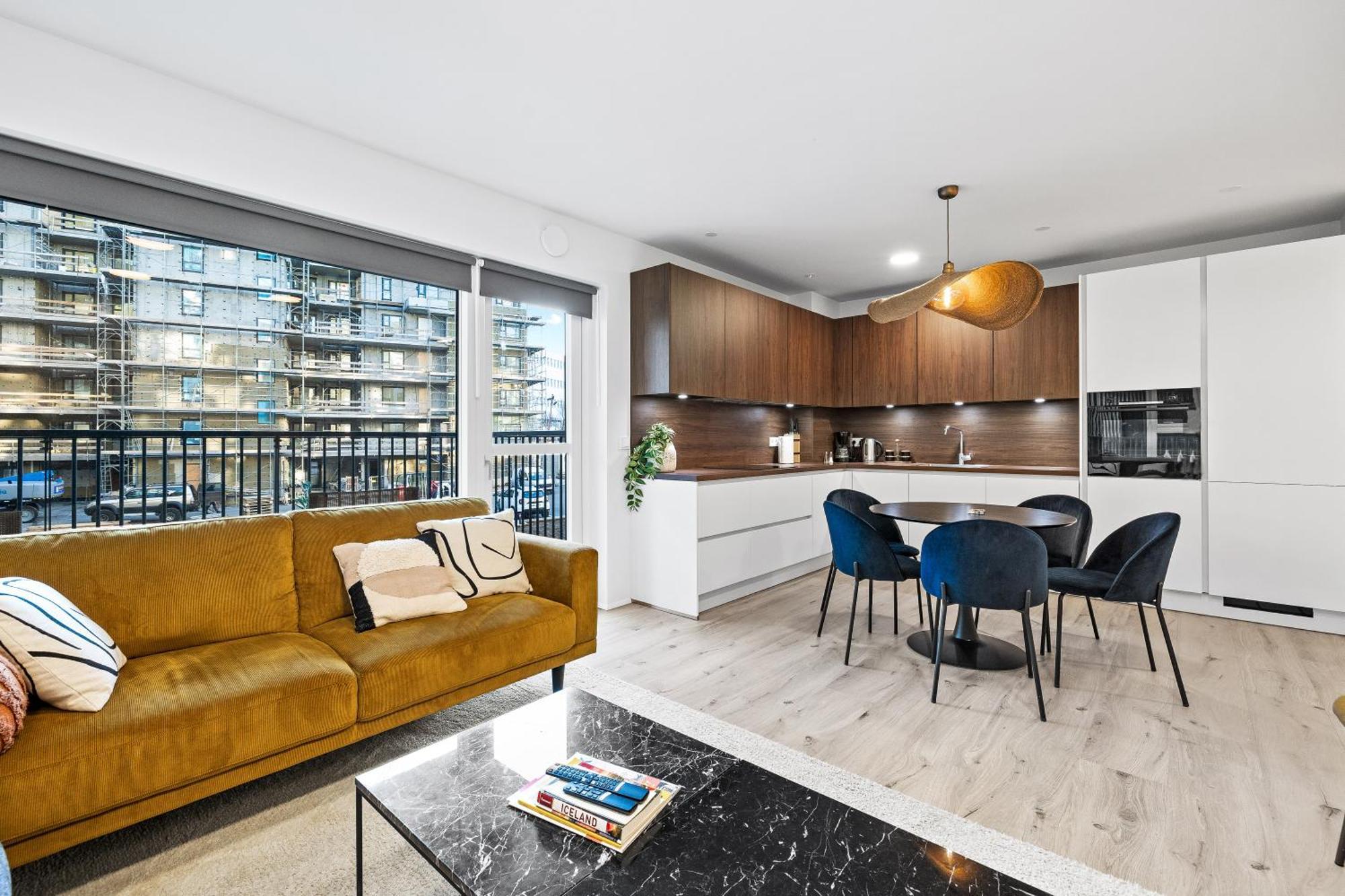Unwind In Luxury Steps From Smaralind Mall Reykjavík Exterior foto